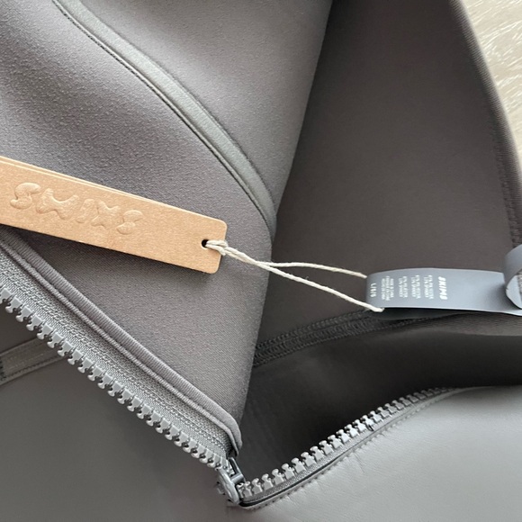 NWT skims one piece swim suit - Picture 5 of 5